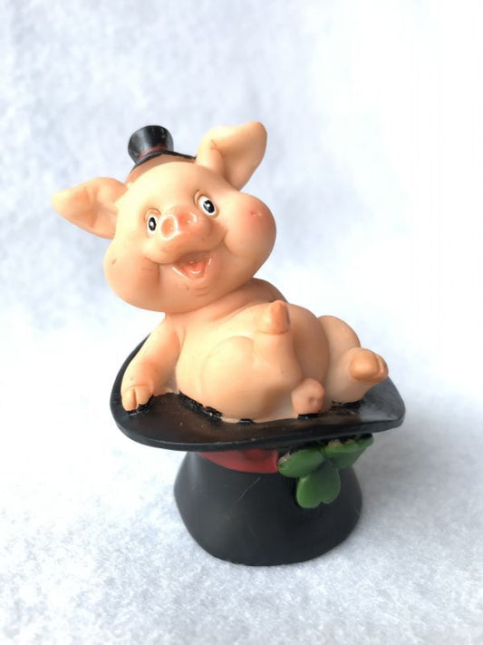 富と繁栄!幸せをもたらすブタの煙突掃除人シルクハット