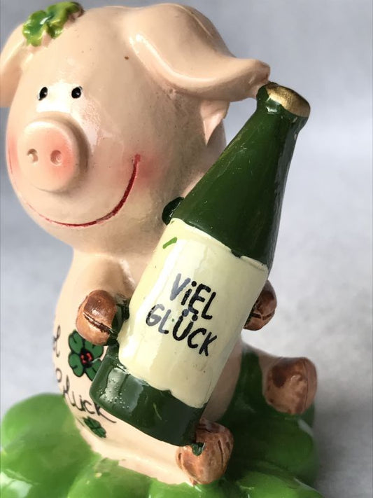 Viel Gluck! 幸運の四葉のクローバーに乗ったブタ!ワイン