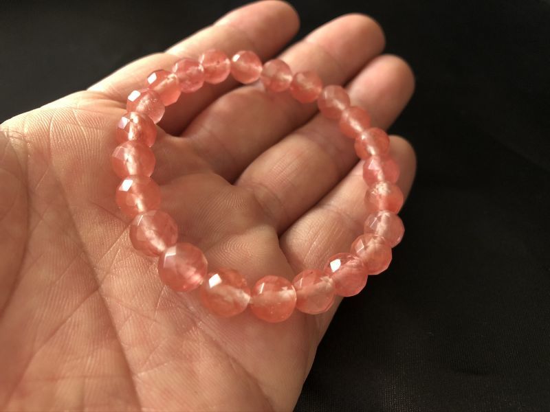 恋愛のお守り石♪ストロベリークォーツブレスレット