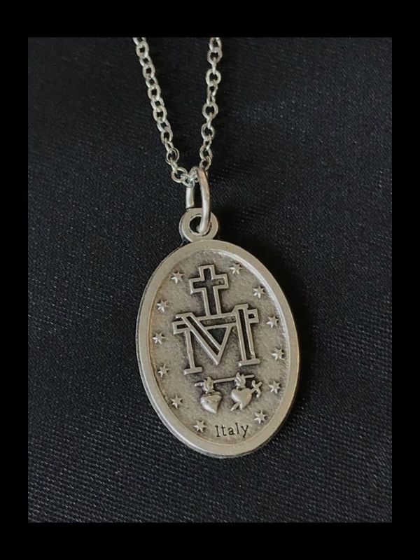 小さな小さな碧い 奇跡のメダイネックレス☆