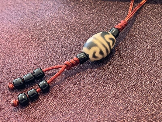 夢の実現に力を貸してくれる!双蓮華天珠ストラップ