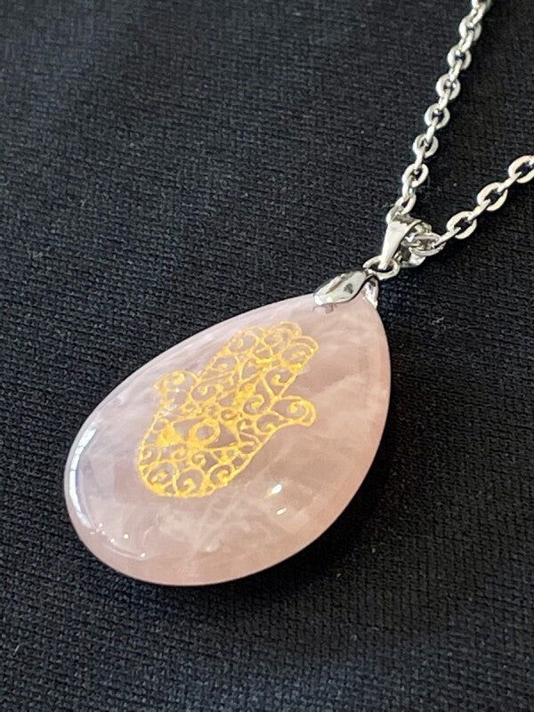 強力にあなたを守る護符ネックレス!ローズクォーツハムサ