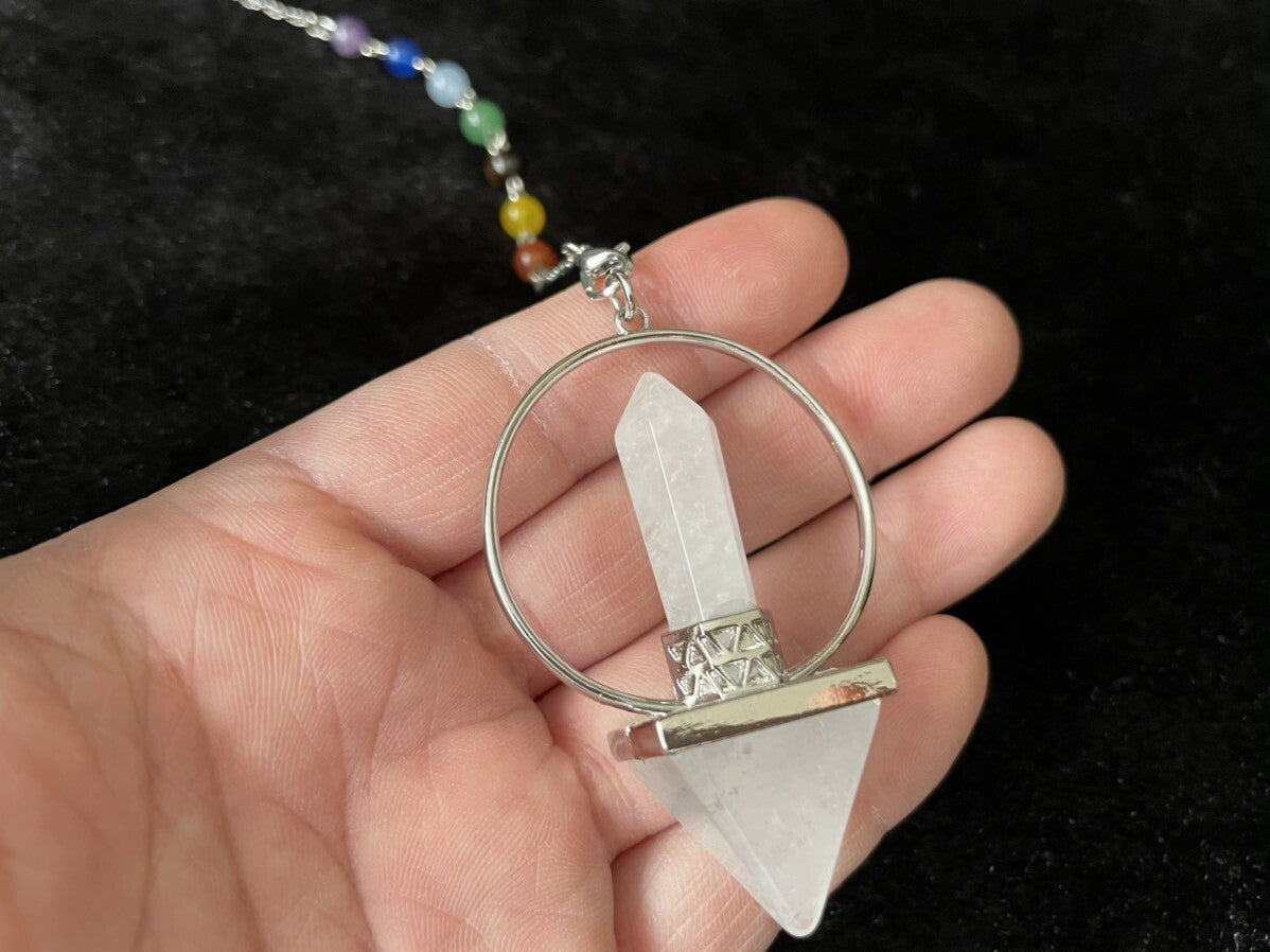 宇宙の力を集め潜在能力を開花!悩み事の答えを導き出す!7チャクラ!ピラミッドペンデュラム 水晶(クリスタル)