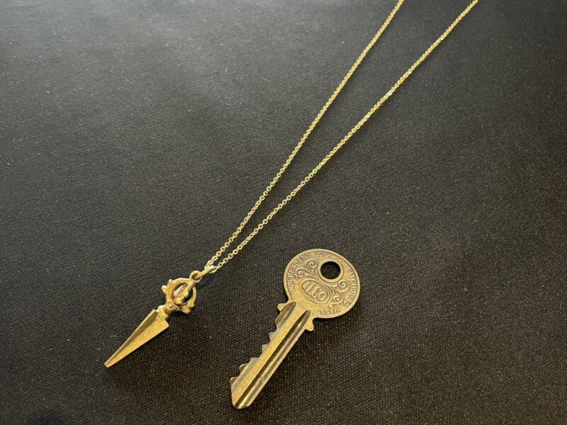 魔を払い結界を作る!最強のお守り 密教法具 プルパ