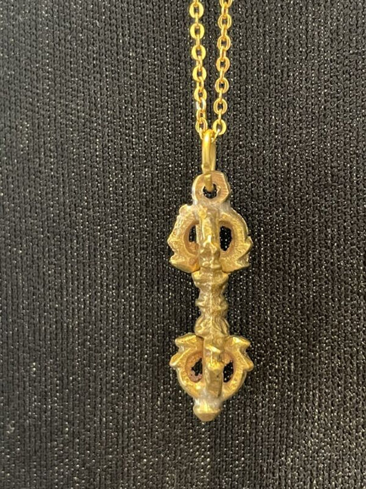 強力な力を持ち、厄・災難を振り払う!バジュラ ゴールドネックレス