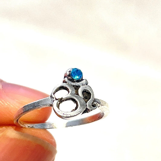 弱ってしまった自分をリフレッシュさせ新たにパワーを得る!神の神秘の紋章【オーン】リング(13号)