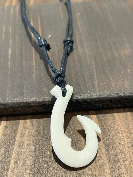 幸運をつり上げるフィッシュフック A★ニュージーランド マオリ族のお守りネックレス