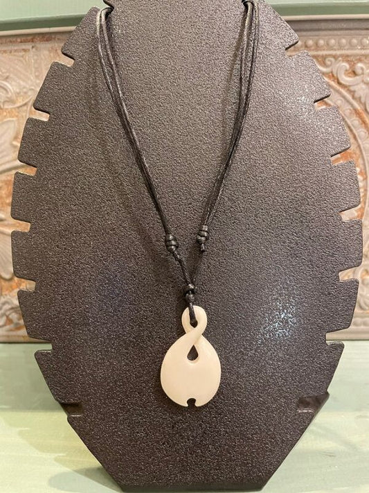 愛と友情と絆のピコルア C★ニュージーランド マオリ族のお守りネックレス