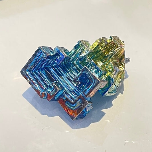 夢や目標に向かって真っ直ぐ前進させ、成功へ導く!ビスマス結晶 B