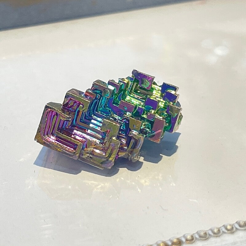 夢や目標に向かって真っ直ぐ前進させ、成功へ導く!ビスマス結晶 D