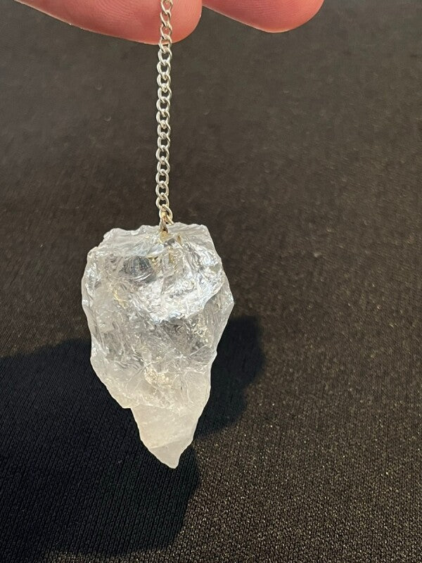 悩み事の答えを導き出す!あなたを輝かせる願い石★虹入りレインボークリスタル ペンデュラムB