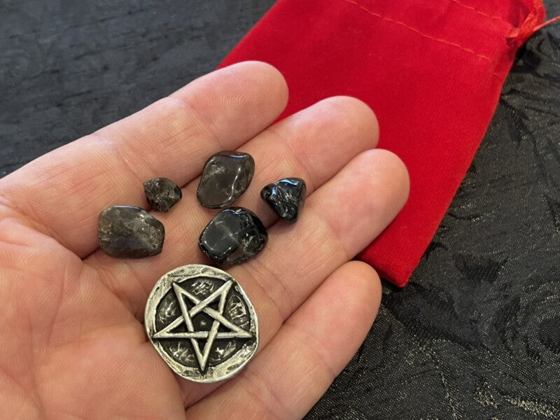 願いを刻み邪を払う!五芒星(ペンタグラム)ポケットストーン&最強の魔除けモリオン