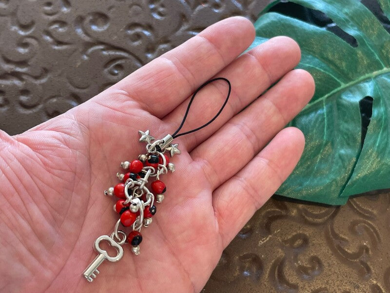 幸運の扉を開ける♪幸運のワイルーロ☆ストラップ 鍵&願望成就の星