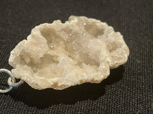 マネーボックス!財宝を集める!【龍穴】トレジャーメノウキーホルダー 原石タイプEE