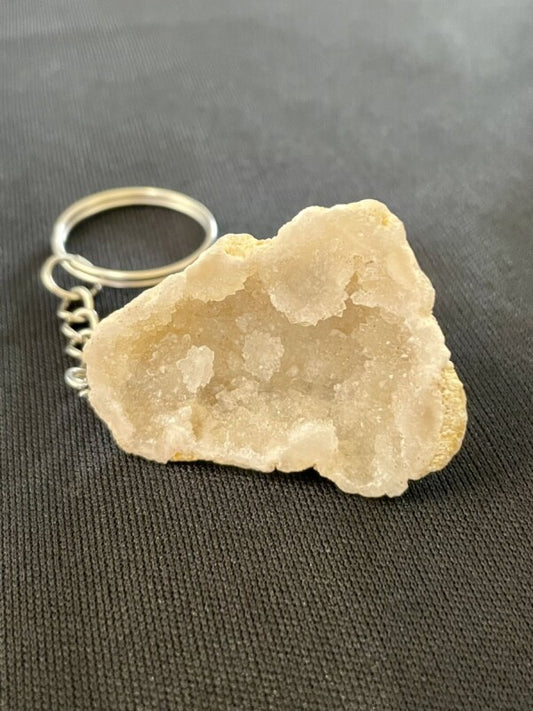 マネーボックス!財宝を集める!【龍穴】トレジャーメノウキーホルダー 原石タイプAA