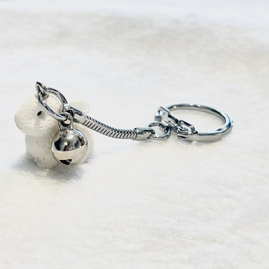 運気がどんどん上がる!白うさぎキーホルダー