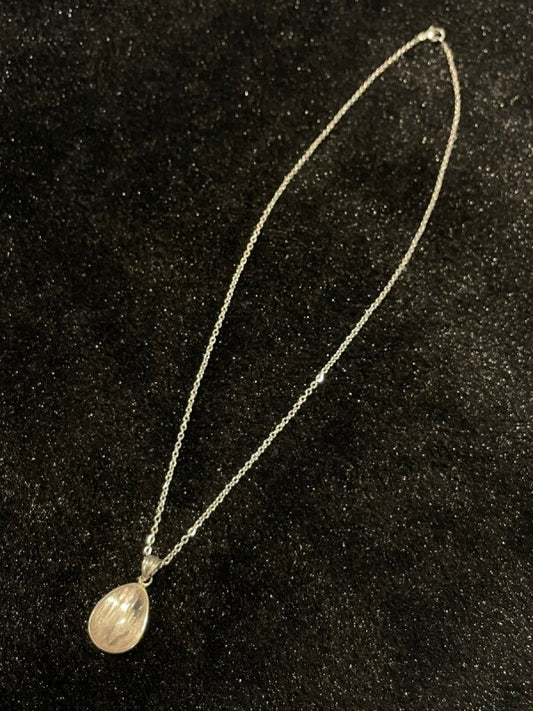 また恋をしたくなる…人を愛する気持ちを取り戻す クンツァイトネックレス