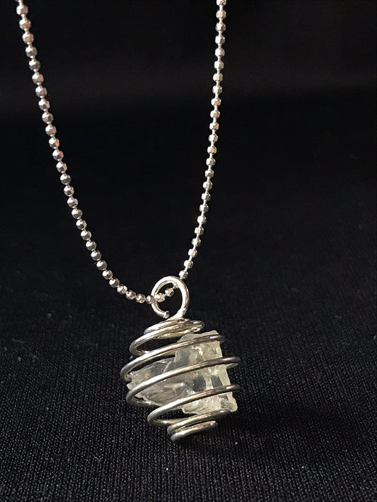 【希少石】恋愛と成功、真実の愛プラシオライト(グリーンアメジスト)ネックレスb