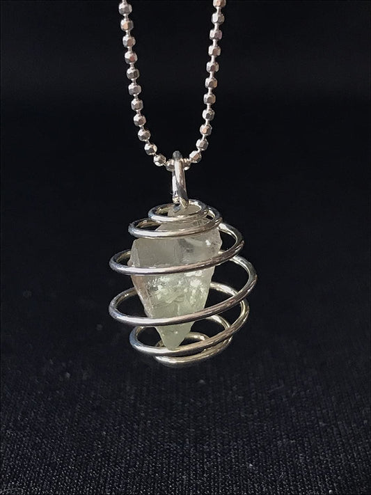 【希少石】恋愛と成功、真実の愛プラシオライト(グリーンアメジスト)ネックレスb