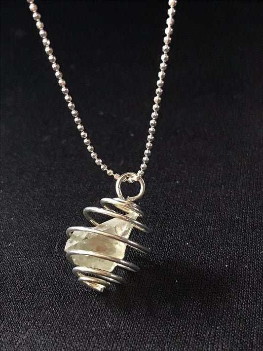 【希少石】恋愛と成功、真実の愛プラシオライト(グリーンアメジスト)ネックレスa