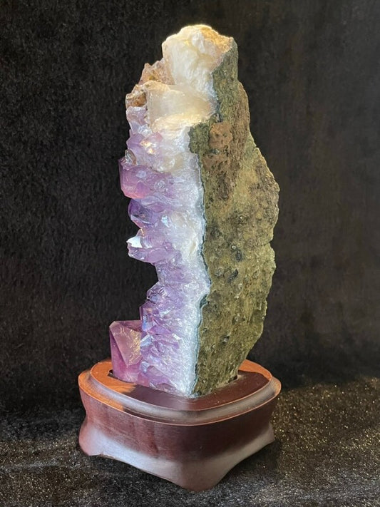 絶大なる運を引き寄せるパワー!アメジスト原石・台付き ブラジル産