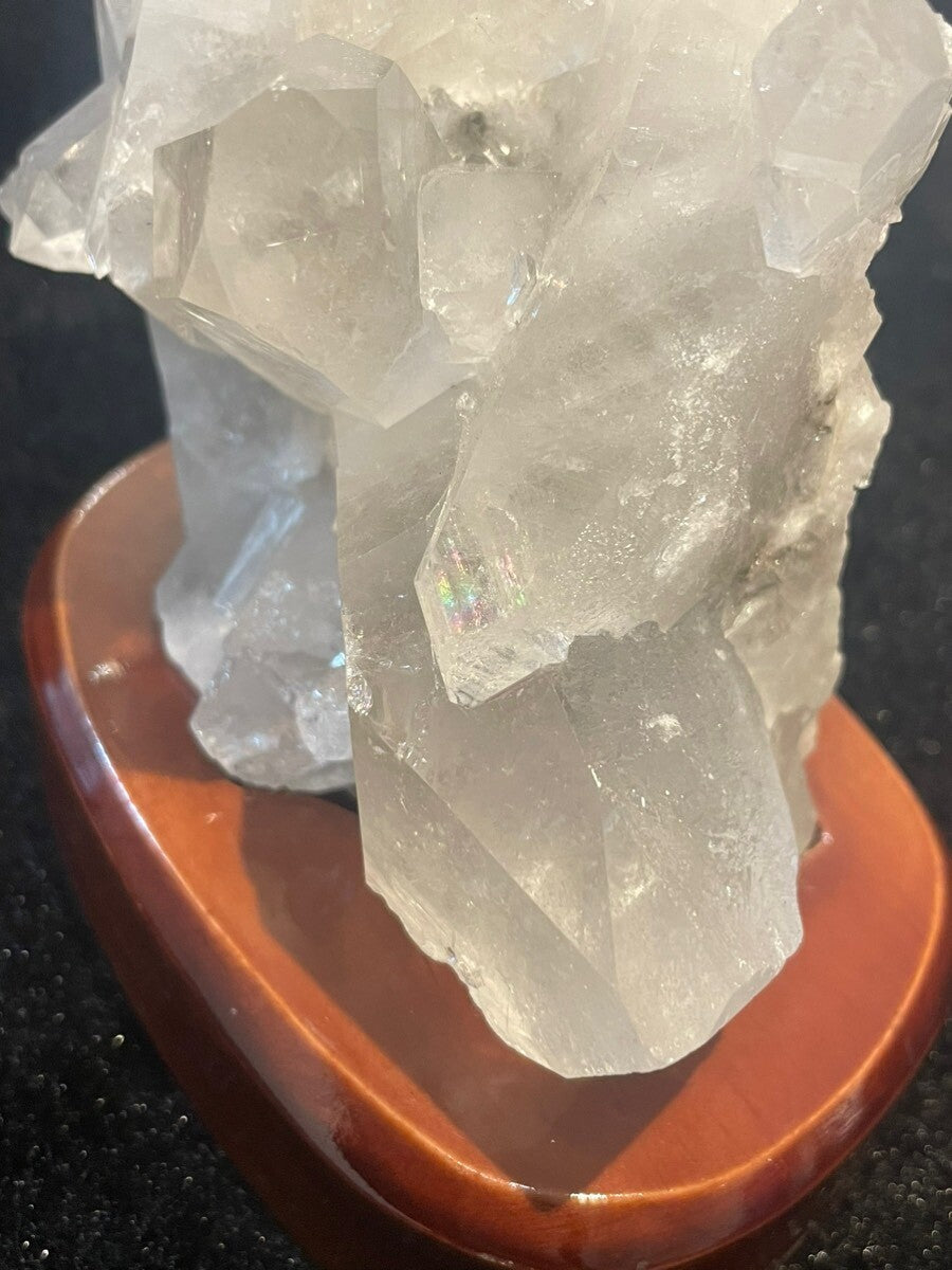 全方向にエネルギーを大放出!人生をより良い方へ変える!神秘の天然水晶群 A 虹入り