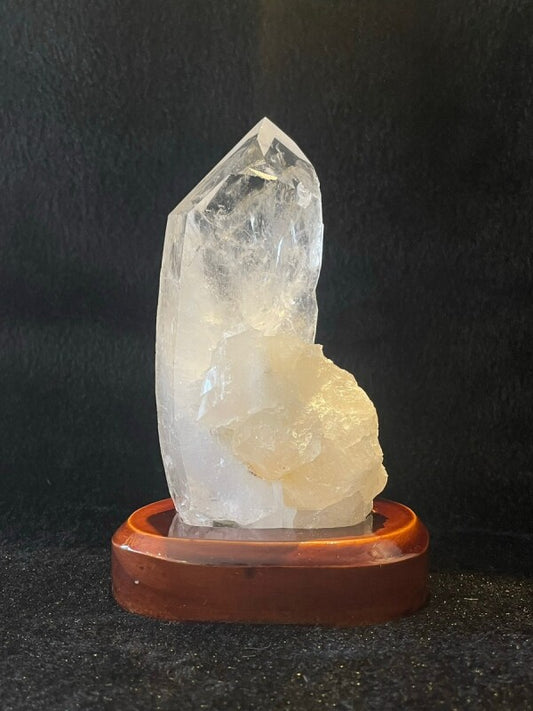 自分自身に強力なエネルギーを得る!神秘の天然水晶群 B 虹入り