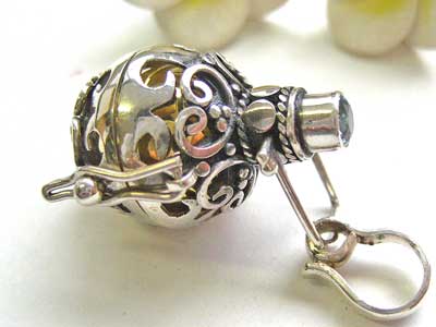 ガムランボール☆アクアマリン 3月の誕生石(恋愛・結婚のお守り)