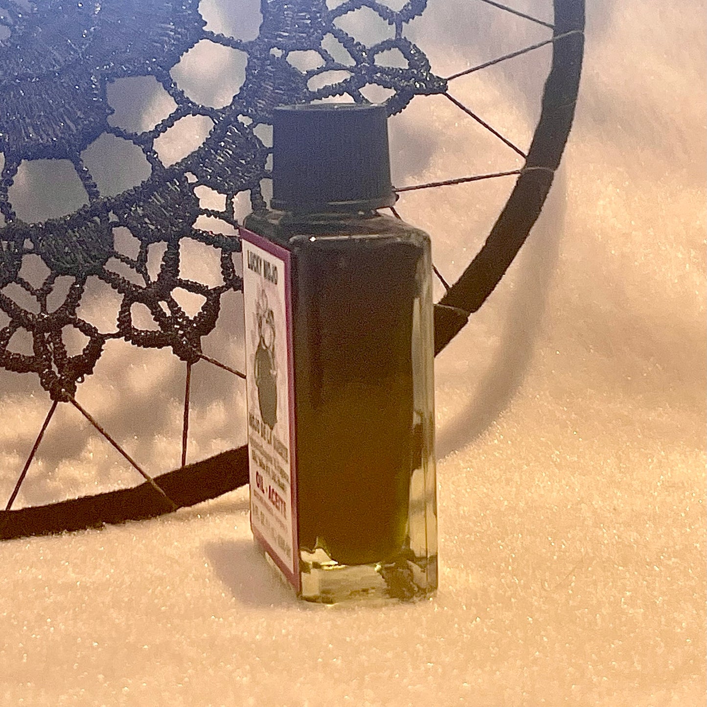 お守りおまじないの力を高めるオイル ラッキーモジョ