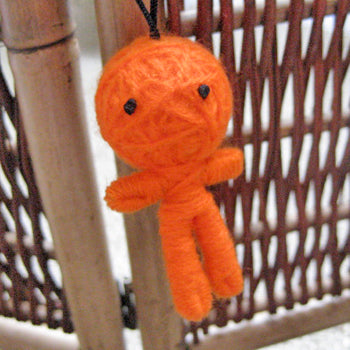 ハッピードール(ブドゥー人形)オレンジ(厄除け・厄払いのお守り)