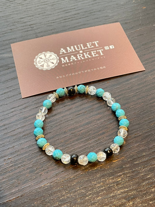 自信や勇気を与え災難からも身を守る!ターコイズ&水晶 ブレスレット