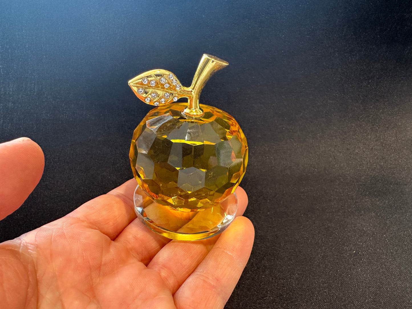 心配事を燃やし、傷付いた人間関係を修復する♪ クリスタル黄林檎【平和のシンボル】