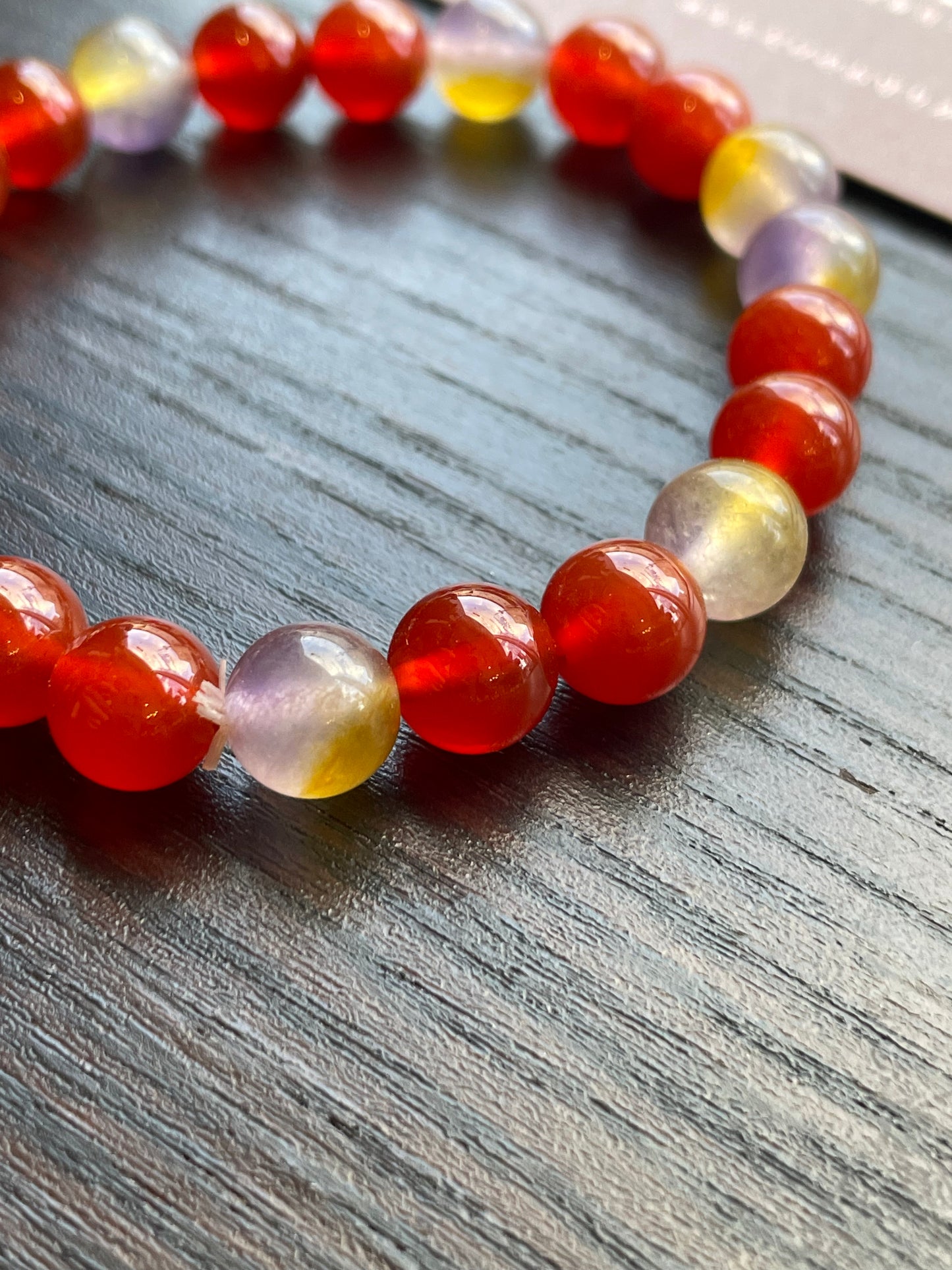 情熱を呼び覚ましアクションを起こす レッドアゲート& 強力な浄化のカ 大玉水晶ブレスレット