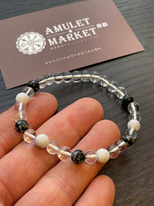 本来の自分が見つかる スノーフレークオブシディアン&悪しき物を眺ね返す ハウライト&水晶ブレスレット