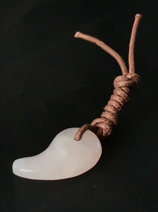 愛を育む◎魔を祓い幸運を呼ぶ勾玉！★愛と優しさ・恋愛運 ビーナス石ローズクォーツ