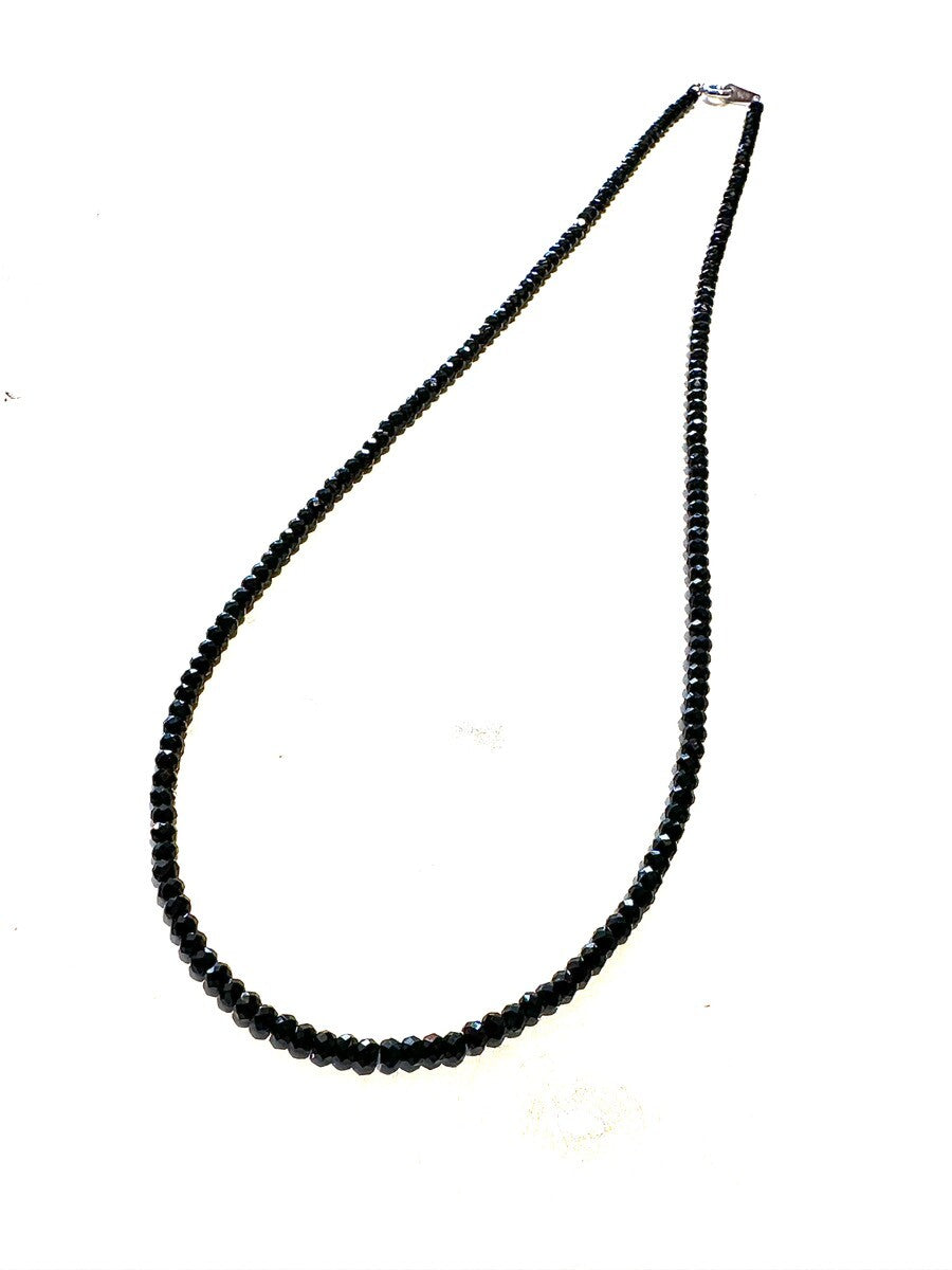 芸能人御用達♪身体エネルギーを活性化！魔除けにも　ブラックスピネル・ネックレスL 3mm 45cm ~Silver925~