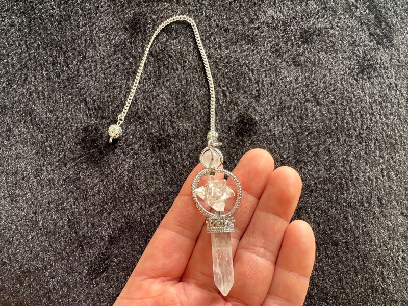 悩み事の答えを導き出す！水晶☆ペンデュラム　強力なパワーを持つ”王冠”マカバスター