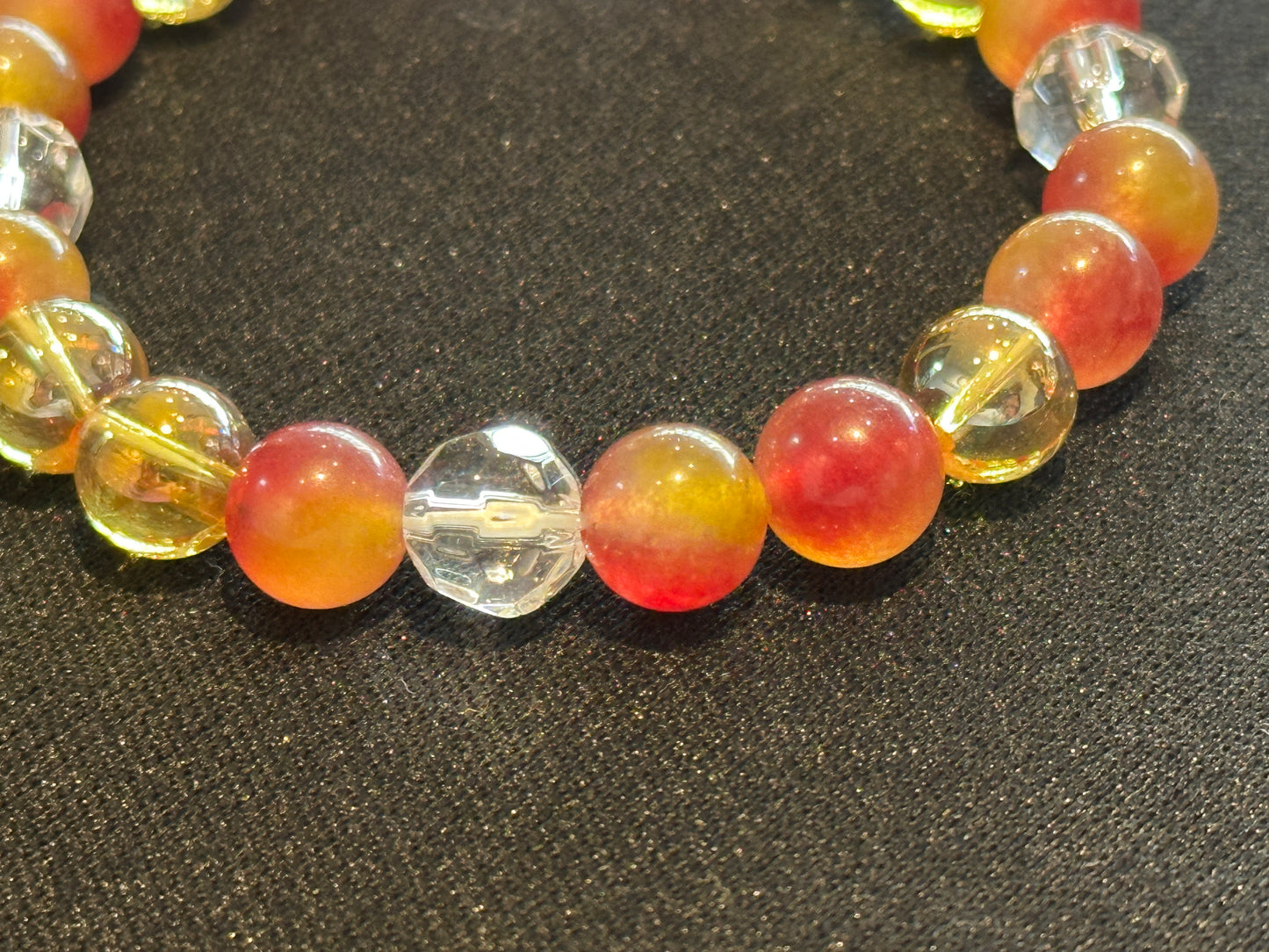 新たな仕事を呼び込み成功へ導く。コスモオーラ＆レッドジェイド ブレスレット