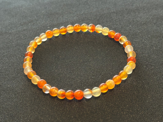 力強さと勇気を与え、目標の達成や成功に導く！カーネリアン4mm珠ブレスレット