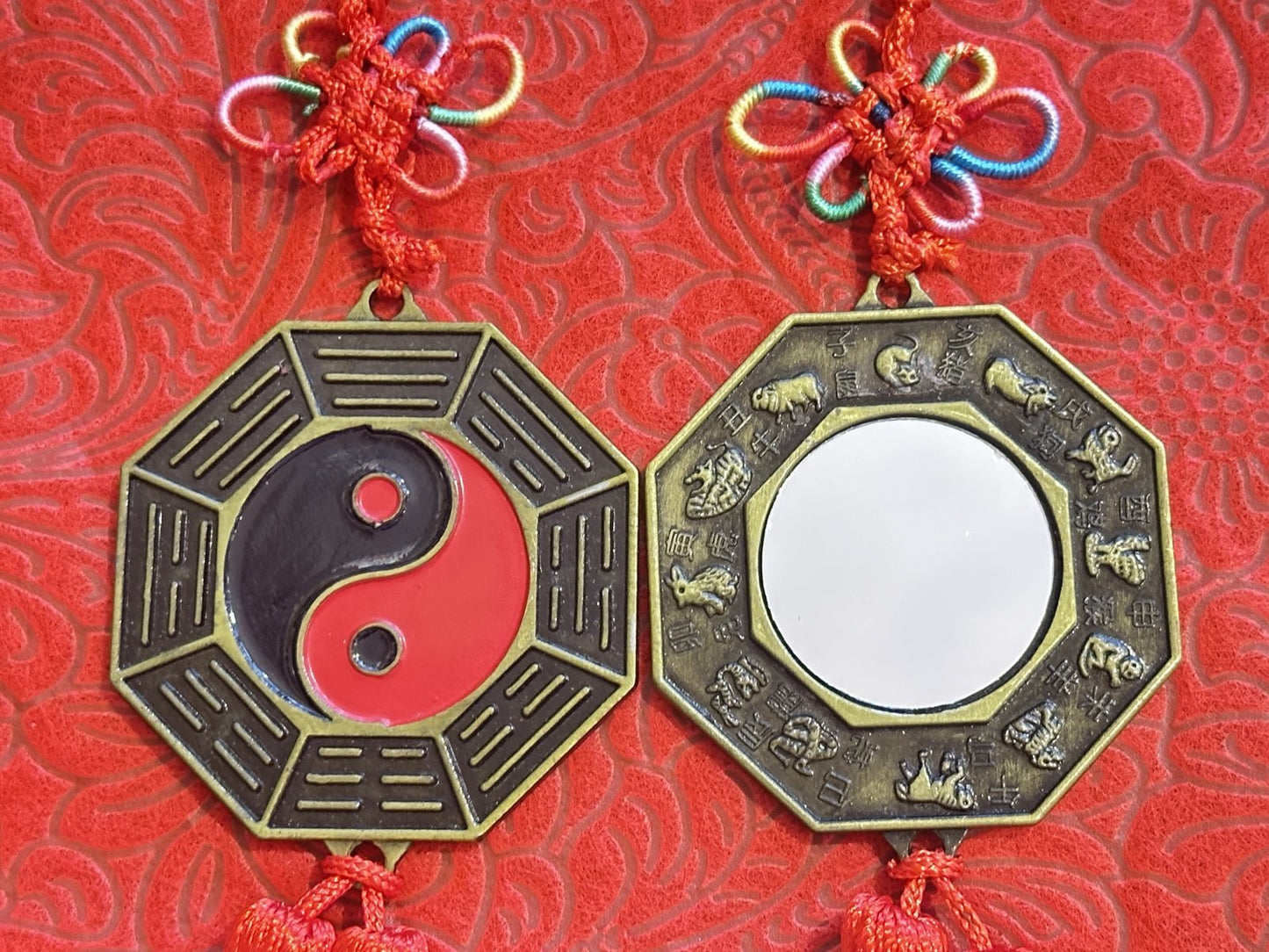 邪気を跳ね返せ！風水十二支八卦平面鏡