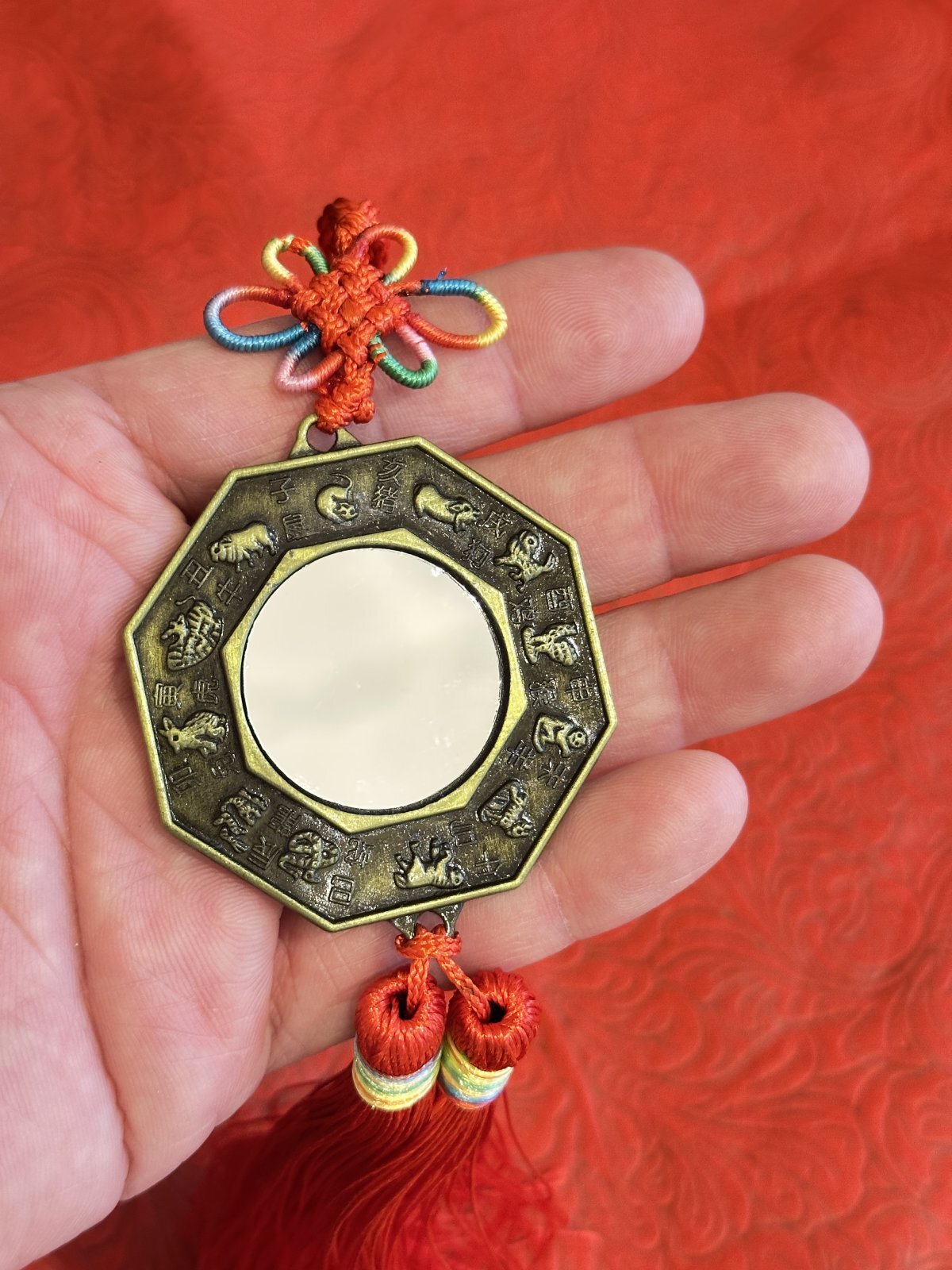 邪気を跳ね返せ！風水十二支八卦平面鏡