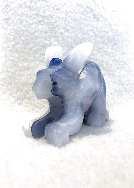 福を集める オニキスうさぎ 青色